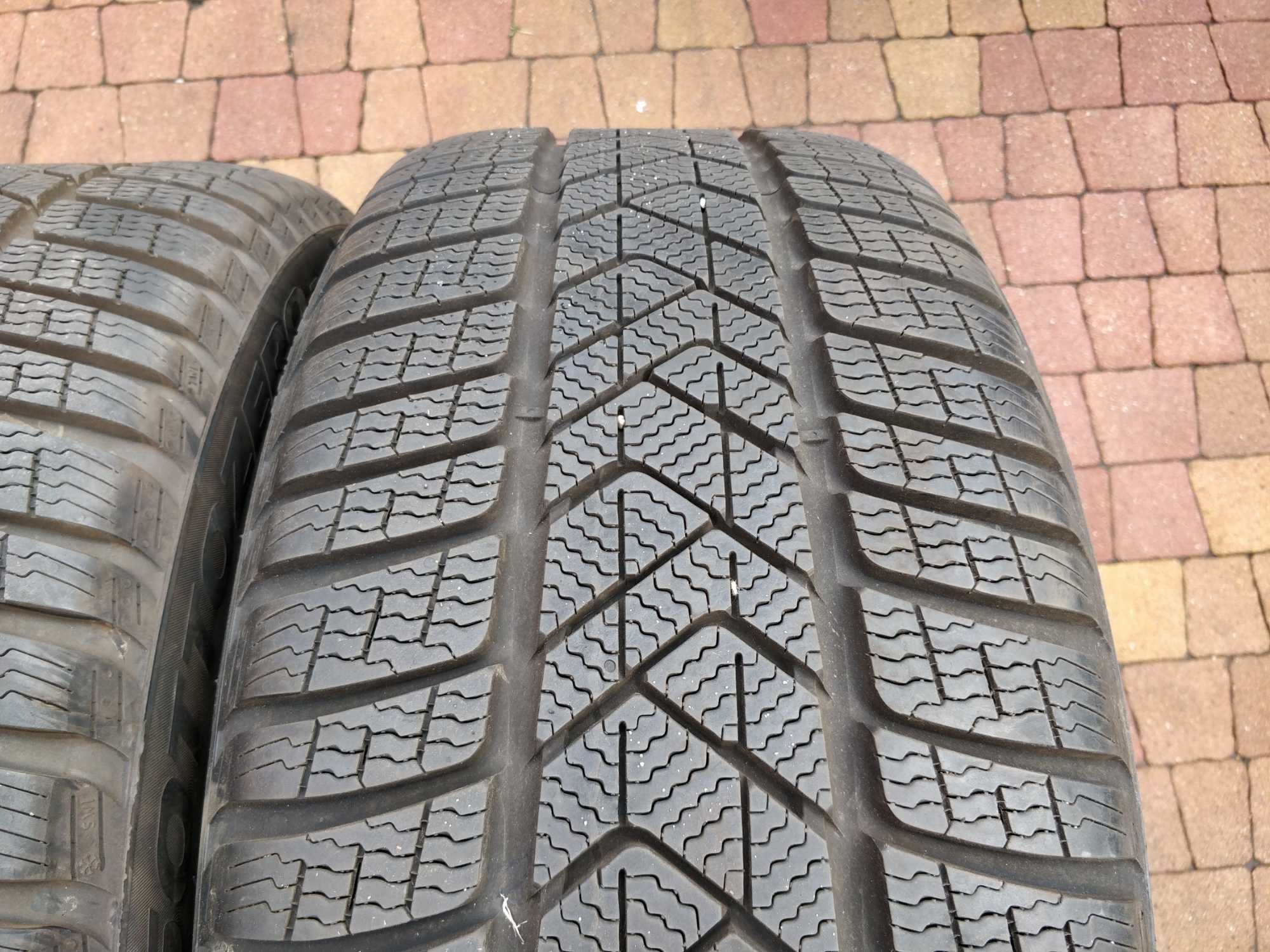 3107. Opony zimowe 245/40/20 Pirelli Runflat 8mm cena za 4szt