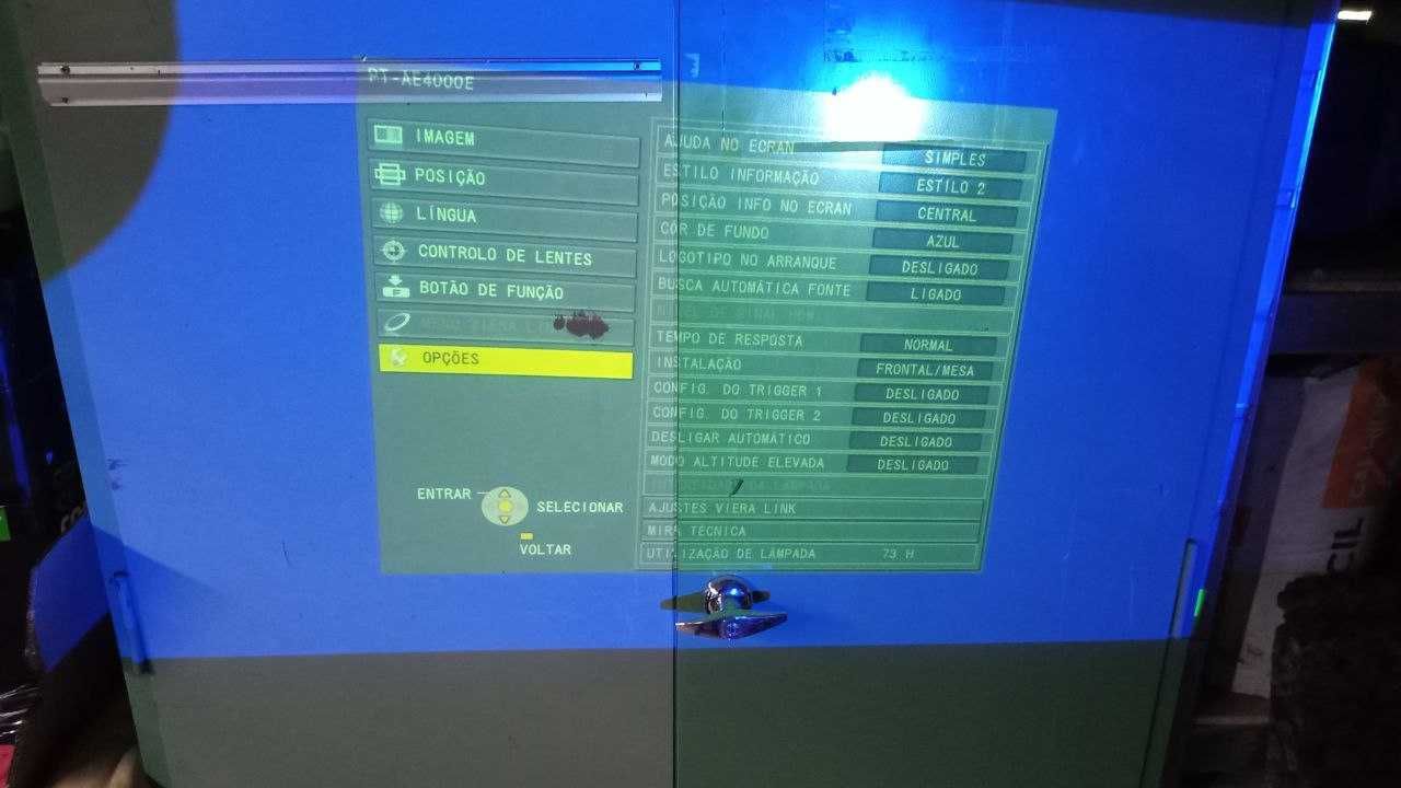 Panasonic FullHD Projetor PT-AE4000