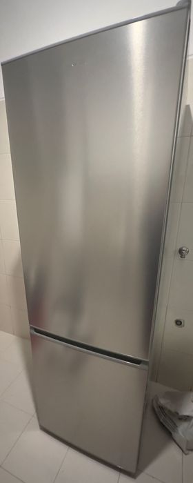 Frigorífico Combinado confortec 295L Inox