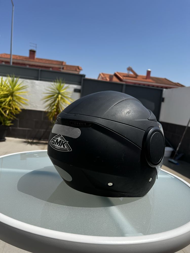 Vendo 2 capacetes smk