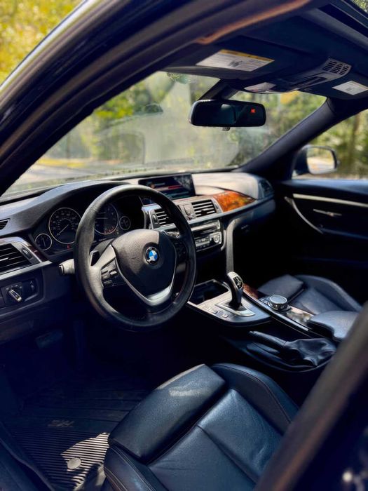 BMW 3 Series 330i xDrive      2017