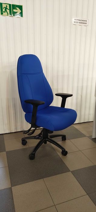 Fotel biurowy, specjalistyczny, krzesło obrotowe SAGA