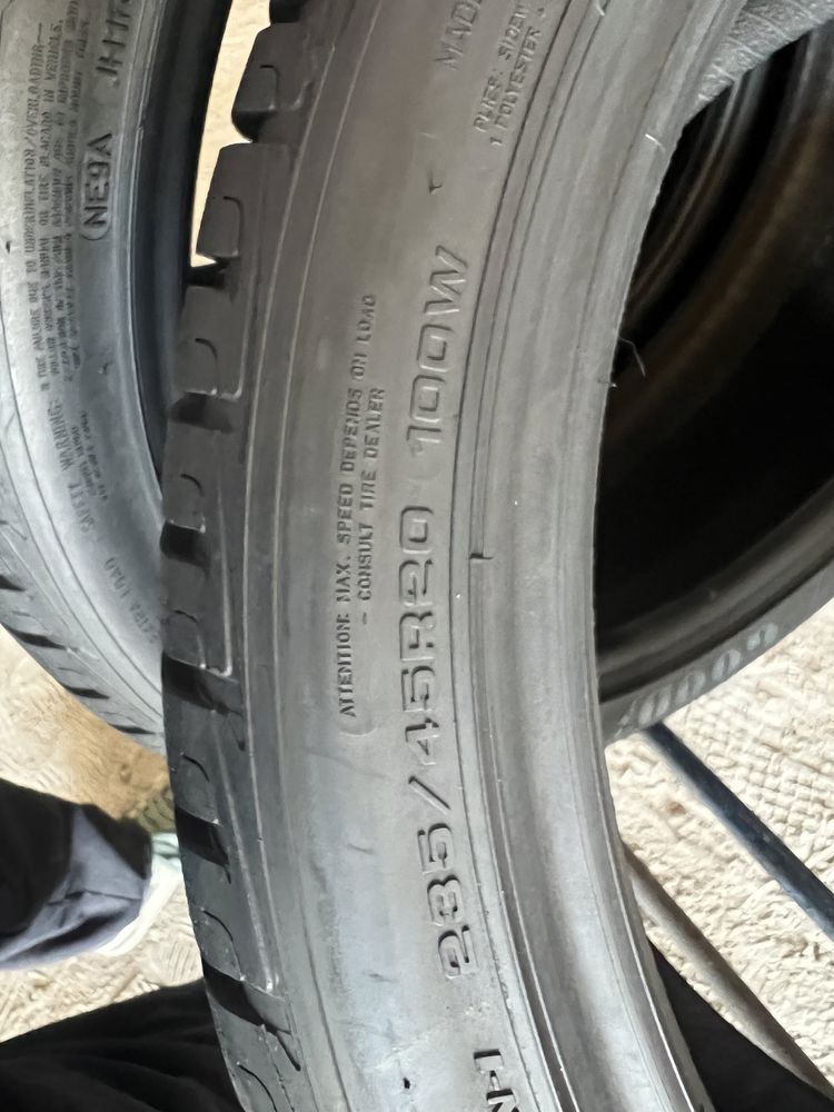 235/45/20 R20 Goodyear Ultra Grip GEN1 4шт зима