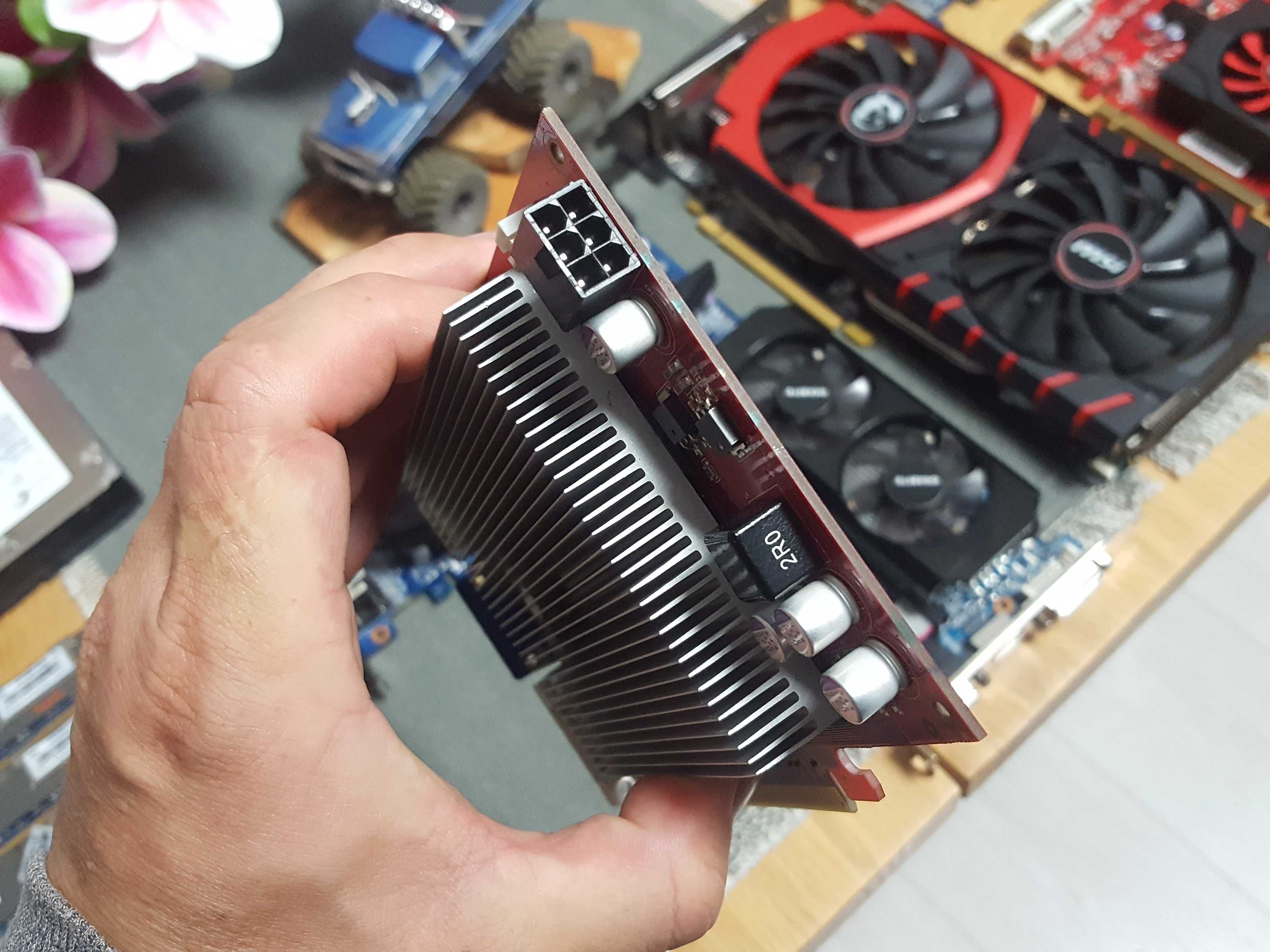 Karta Palit GeForce GTS250 512MB E-Green DDR3 256bit DVI/HDMI PCI- E