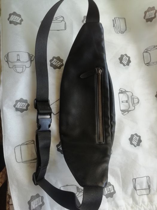 Продам Сумку бананку.