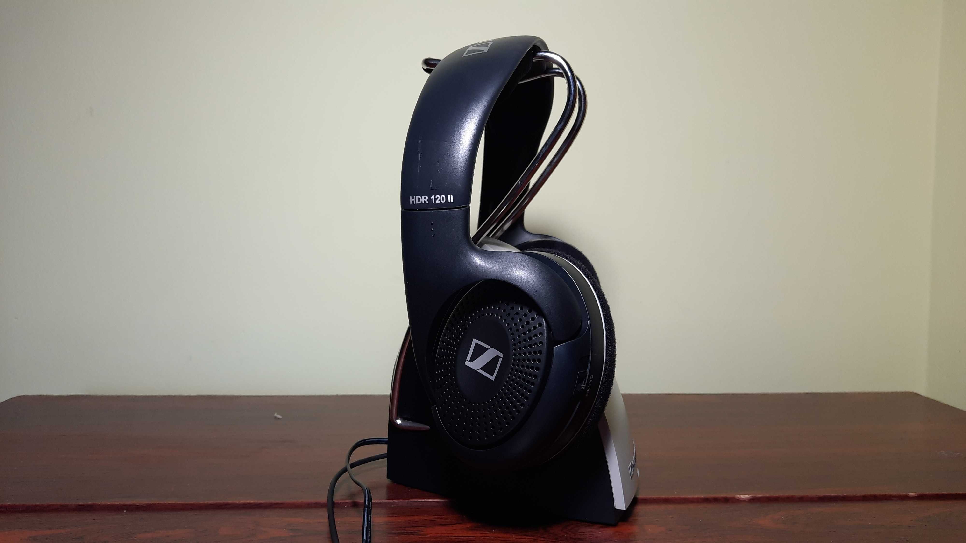 Наушники Sennheiser RS 120 II . В ИДЕАЛЬНОМ СОСТОЯНИИ .