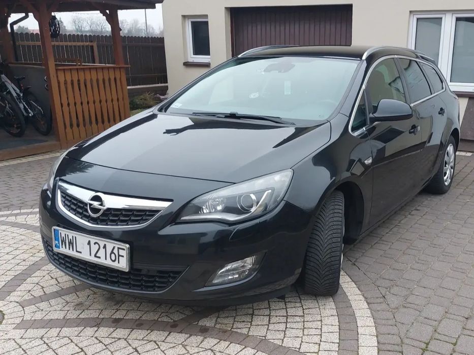 Opel Astra Opel Astra J 1.4 Turbo LPG Cosmo, stan bardzo dobry