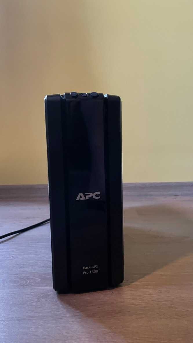 Zasilacz UPS APC Back Pro BR1500G-FR 1500VA / 865W 6xFR LCD