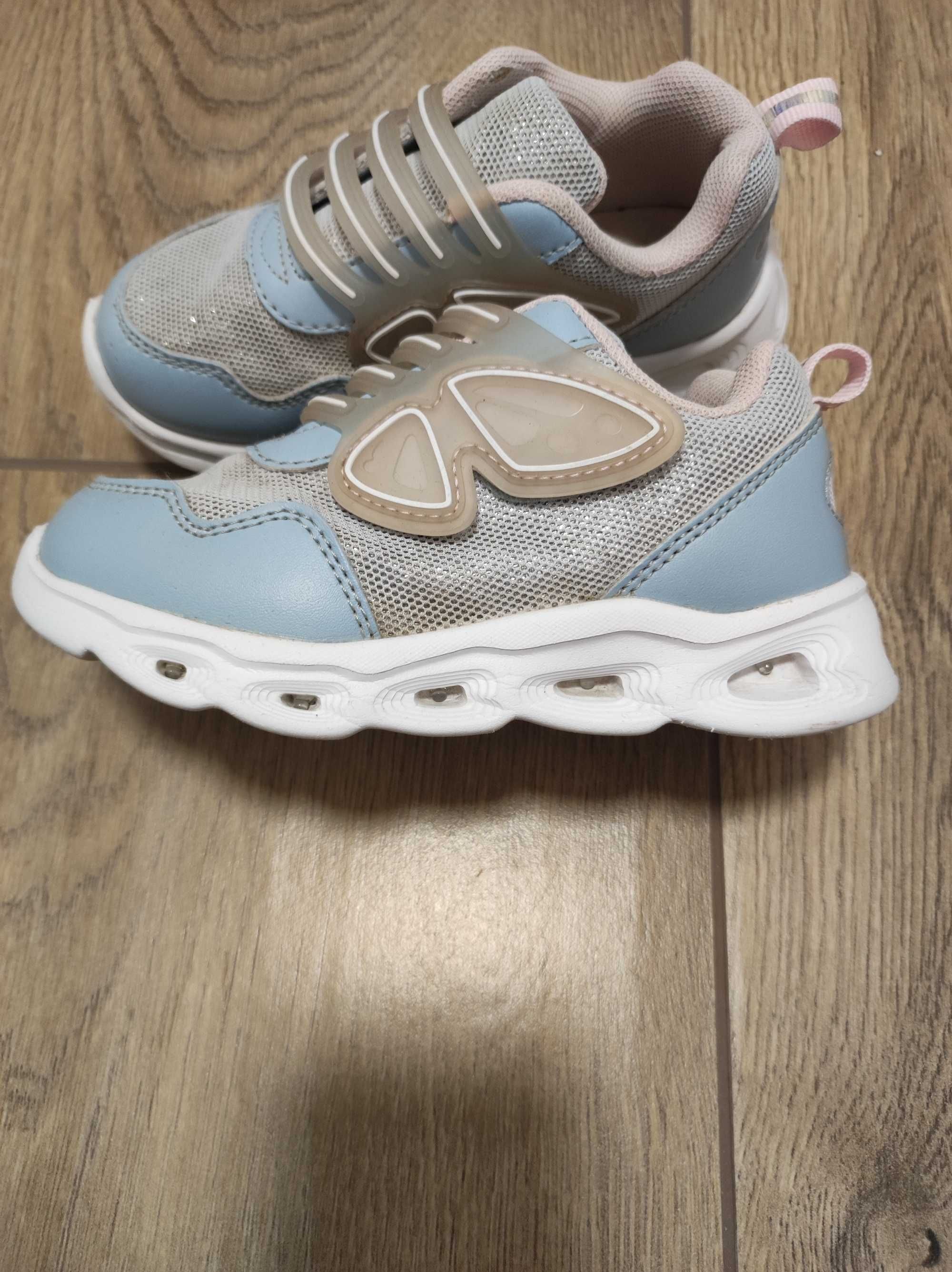 Buty sportowe dla dziewczynki 27