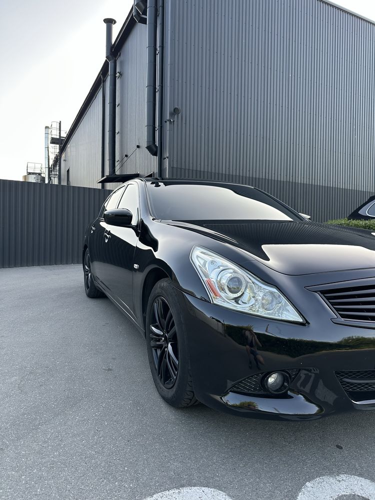 Продам Infiniti G25