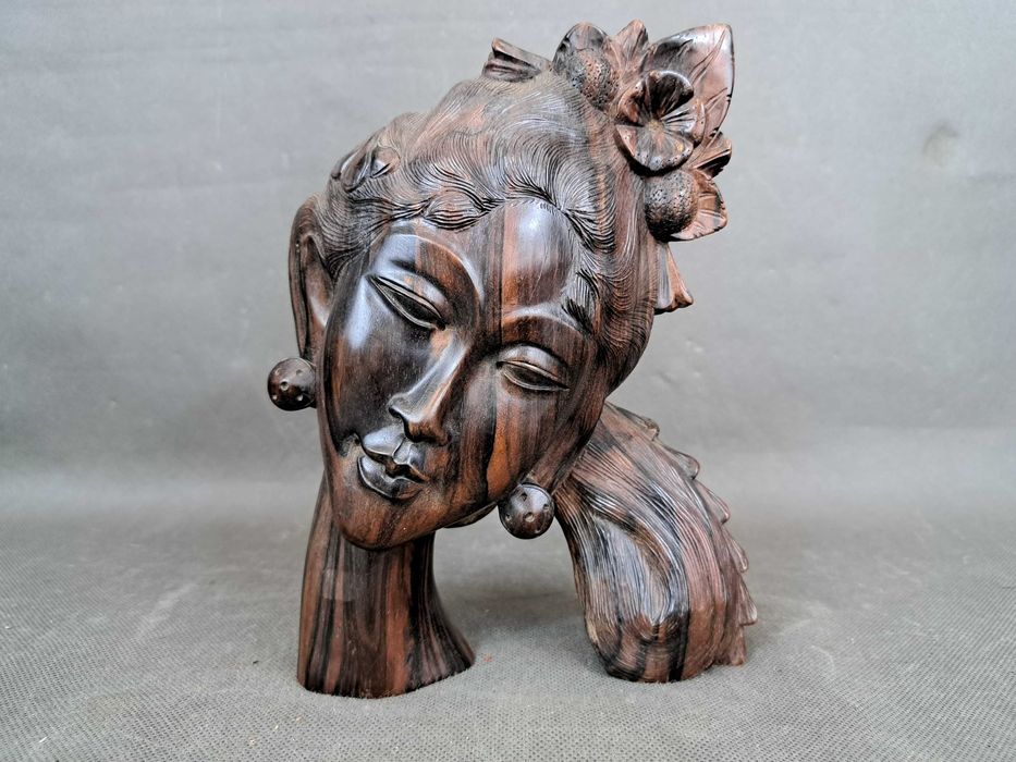 Kobieta, twarz, rzeźba drewniana, Bali wys. 21 cm