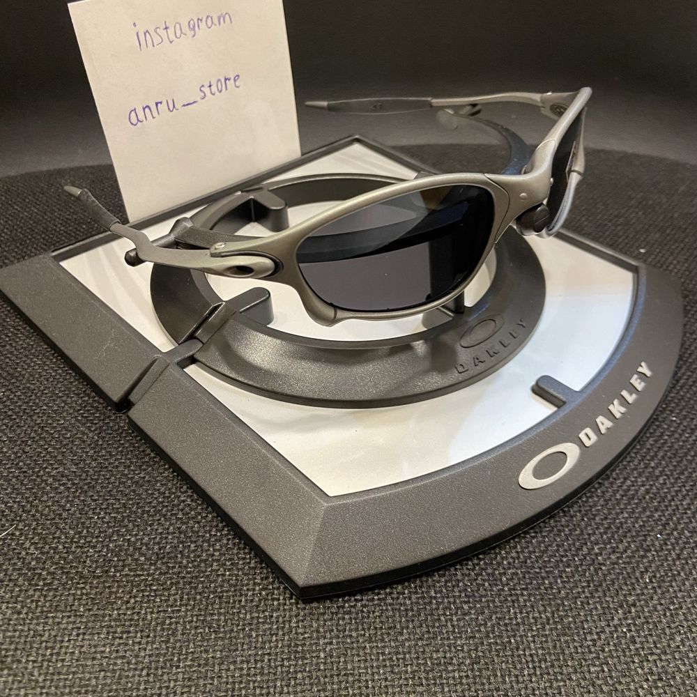 Солнцезащитные очки Oakley Black iridium Prizm