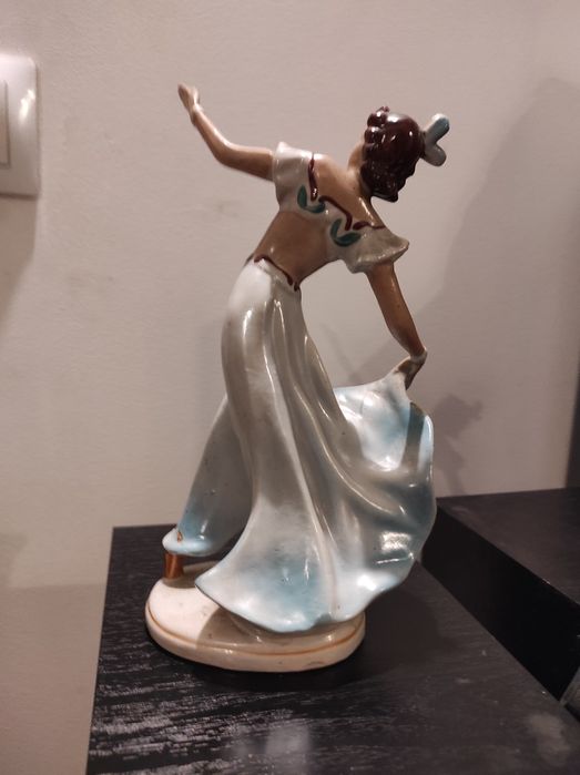Figurka tancerka Steatyt