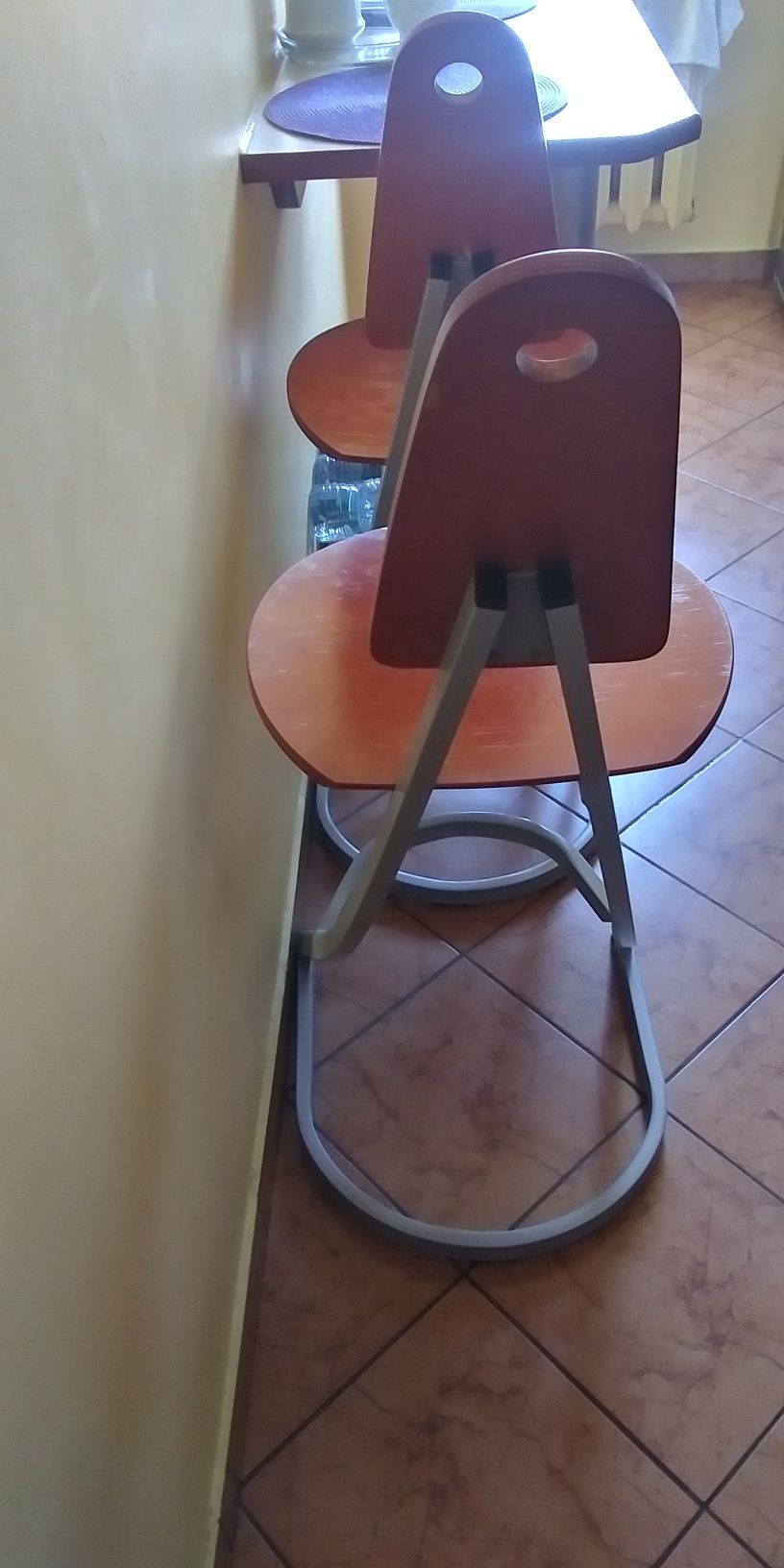 Krzesła kuchenne hokery