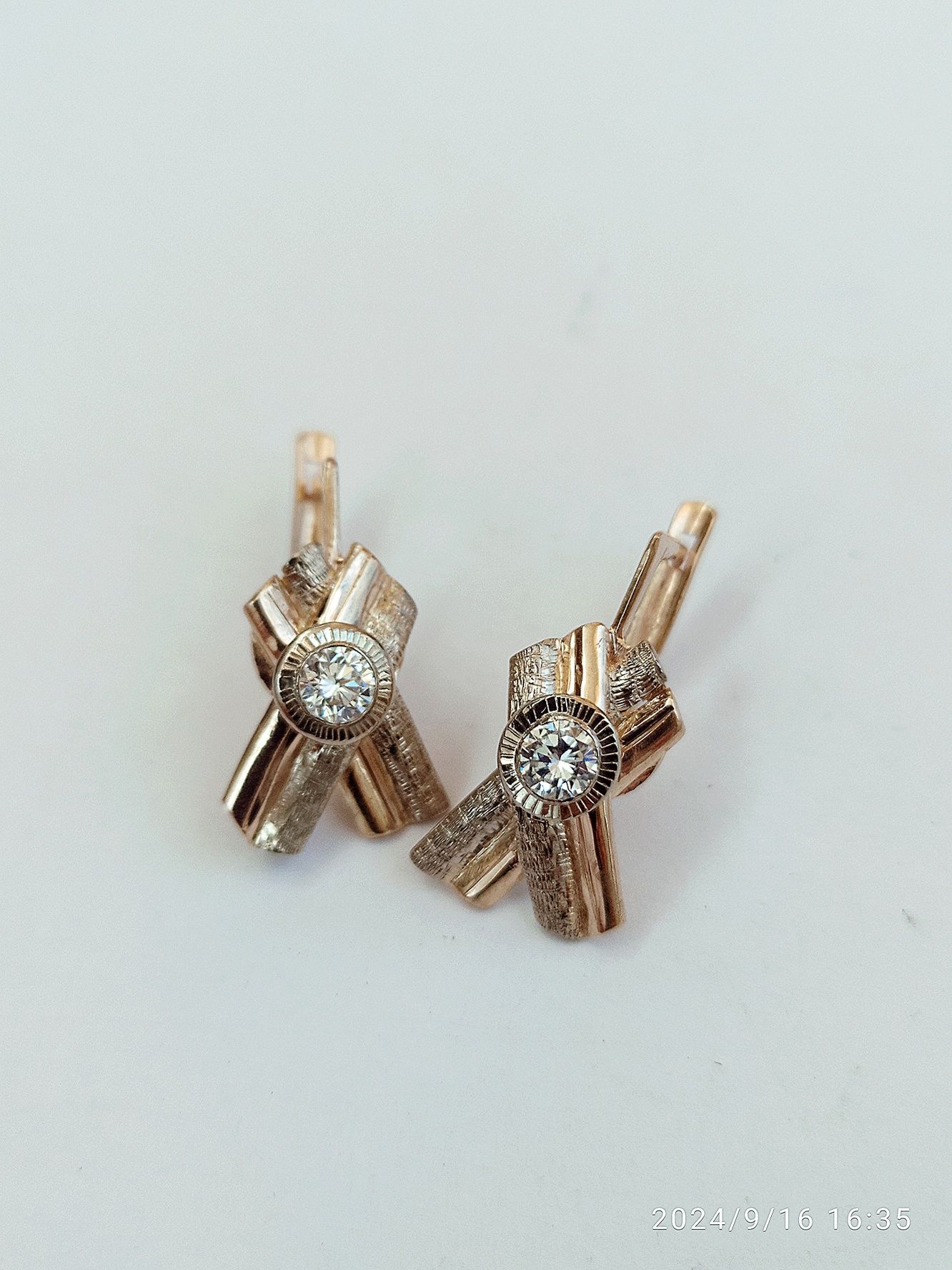 Серьги золотые  сережки