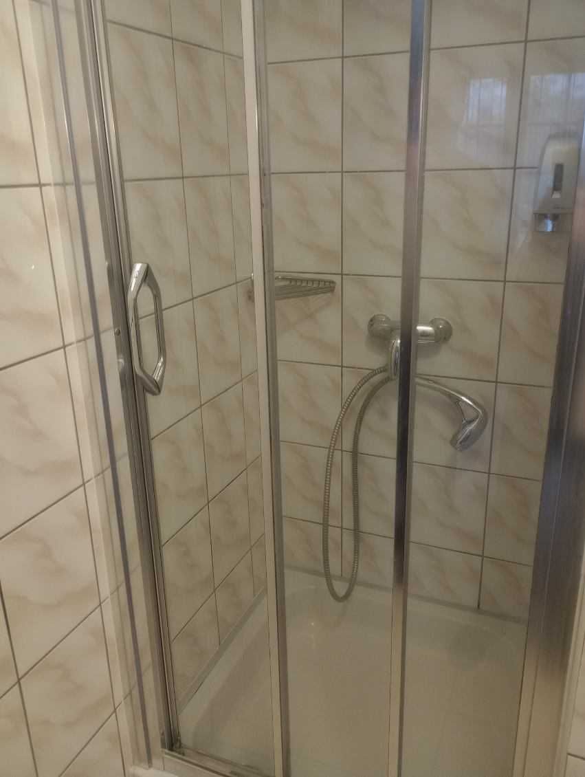 Drzwi prysznicowe HÜPPE Ena 80