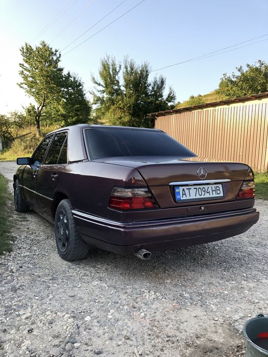 Мерседес 124 2,0 газ бензин