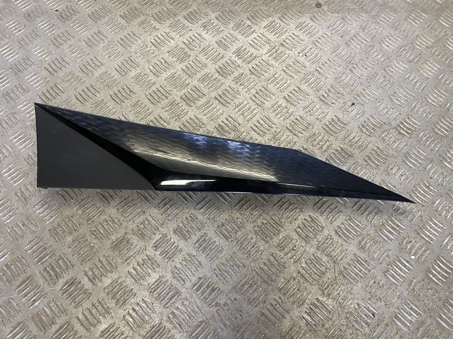 Toyota aygo ii listwa błotnika przód prawy