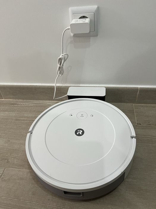 Aspirador Roomba Combo Essential
