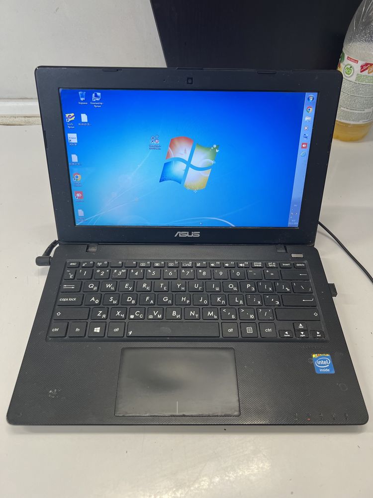 Ноутбук Asus X200CA