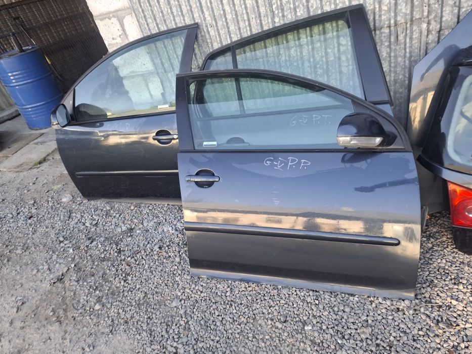 Drzwi prawy przód volkswagen Golf 5 prawe
