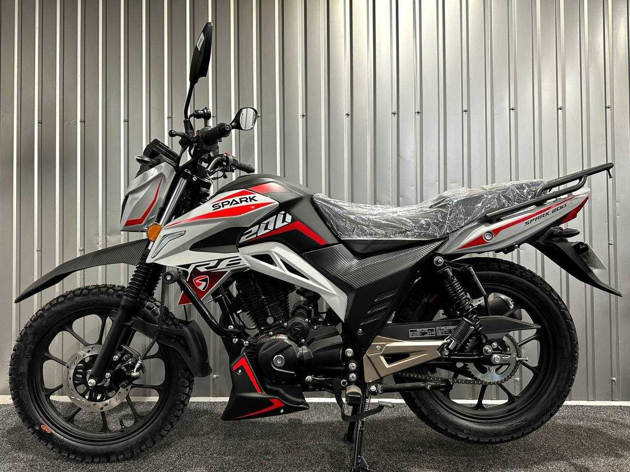 Новий мотоцикл Spark SP200R-26T