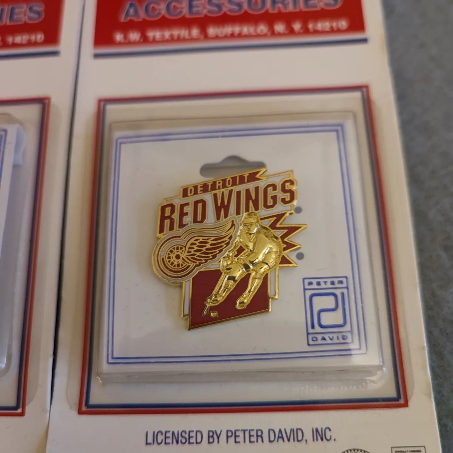 Оригинал. Винтажный железный пин значок Peter David NHL Detroit Red Wi