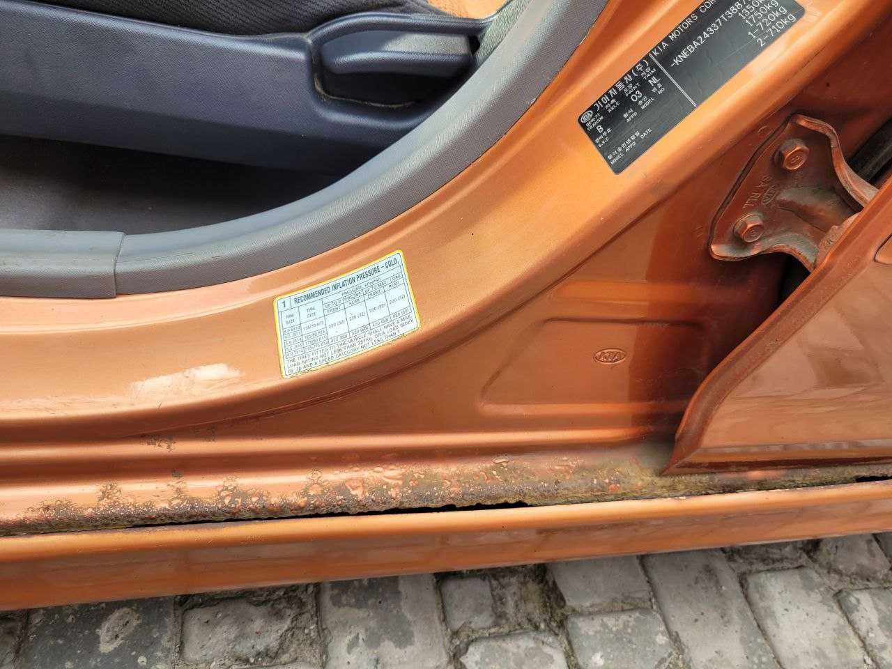 Продам свій автомобіль KIA Picanto 2007