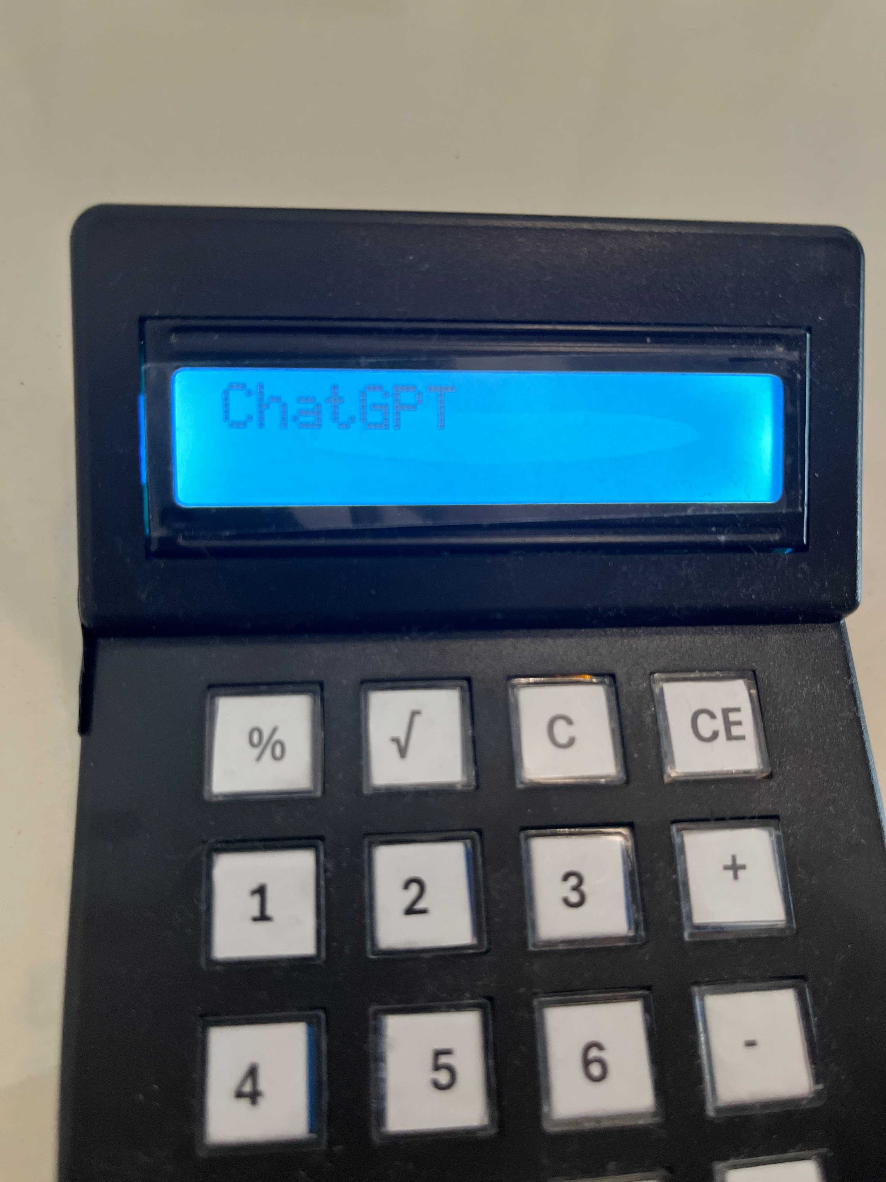 Inteligentny Kalkulator z ChatGPT