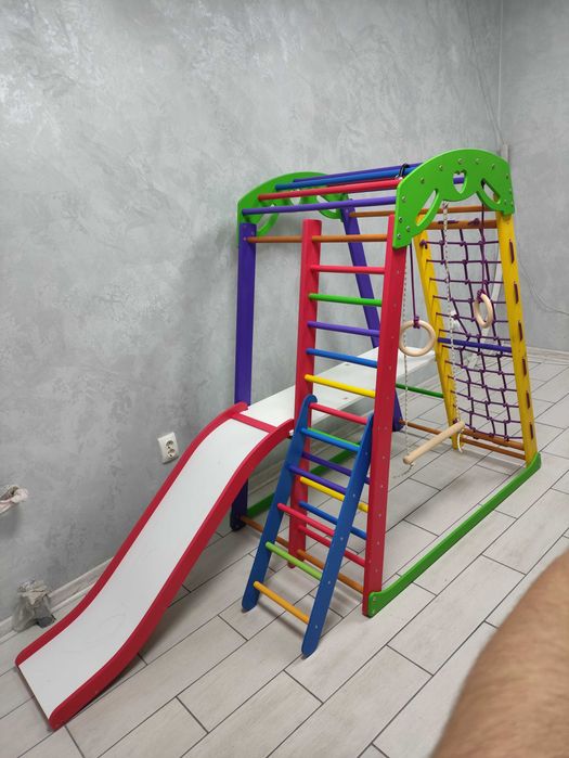 Дитячий спортивний куточок