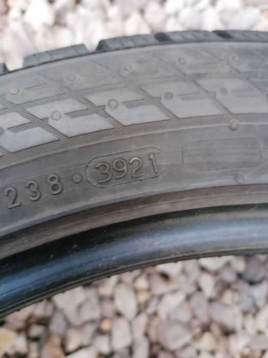 225/45/18 Nokian zimowe