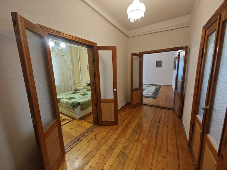 Оренда 4х кімнатного будинку у Дніпровському р-ні (Квітучий)