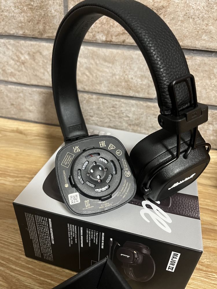 Нові навушники Marshall Major IV Bluetooth