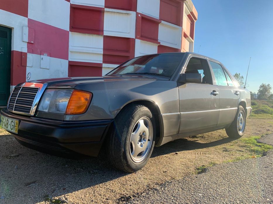 Mercedes 250d w124.