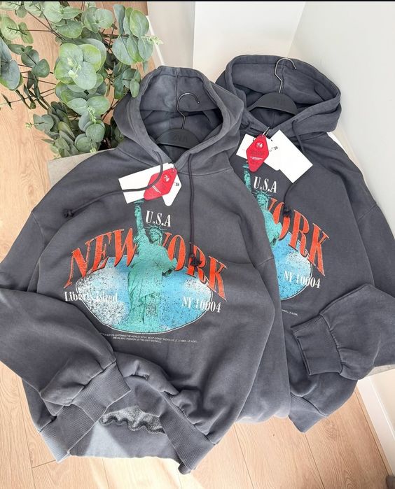 Худи Zara р Л на флисе новый