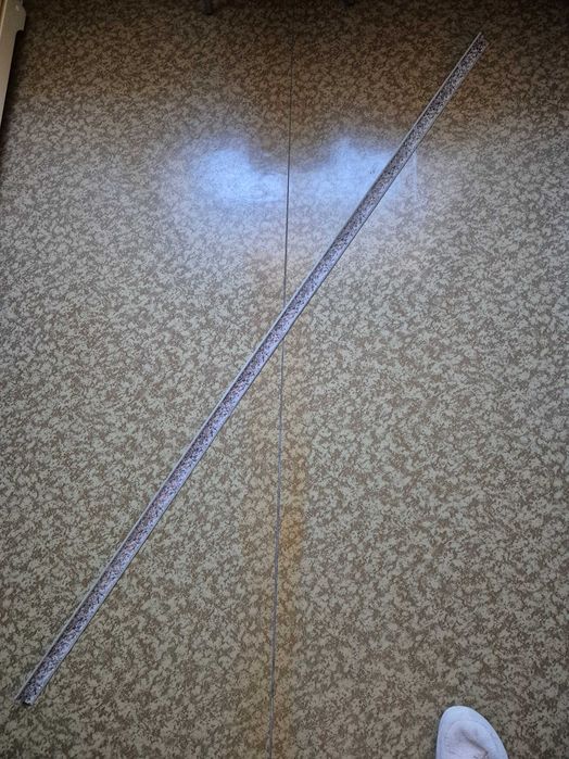 Плинтус для столешницы б/у отрезок 157,5 см