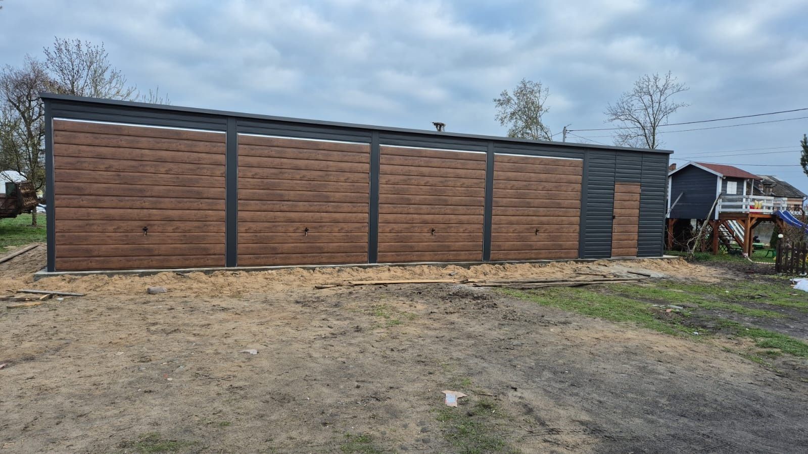 Garaż 6x6 Drewnopodobny Złoty dąb orzech pozomo panel