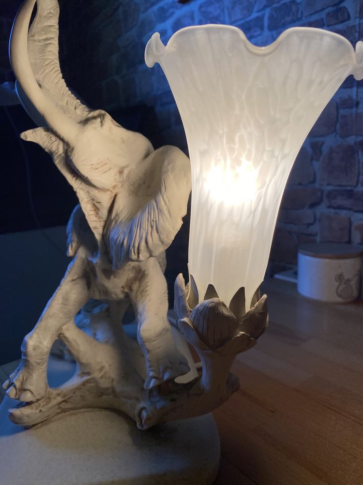 Лампа , светильник