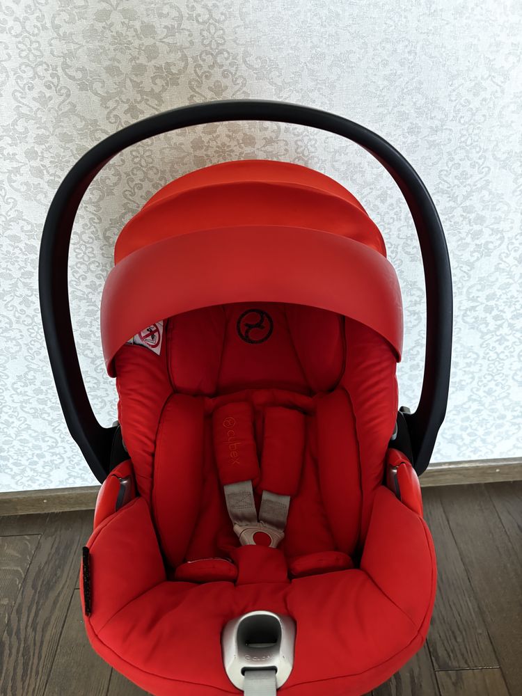 Автокрісло Cybex Cloud Z Autumn Gold burnt Red червоне розкладне
