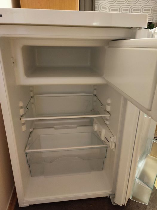 Міні-холодильник барний 85 см Liebherr LBH85117. Німеччина