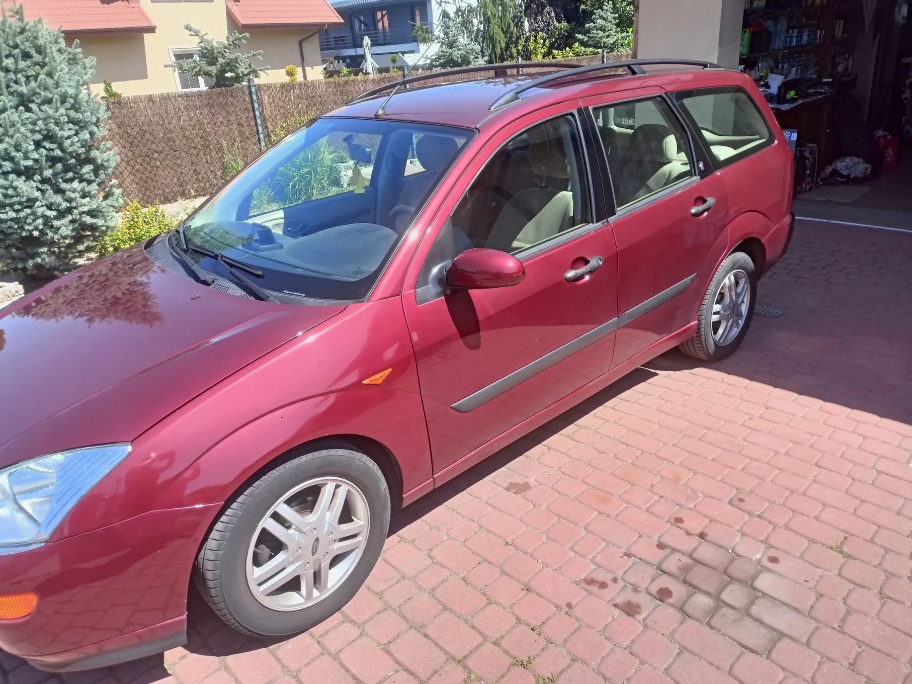 Ford Focus Sprzedam Ford Focus Kombi wersja Ghia 2000 r.