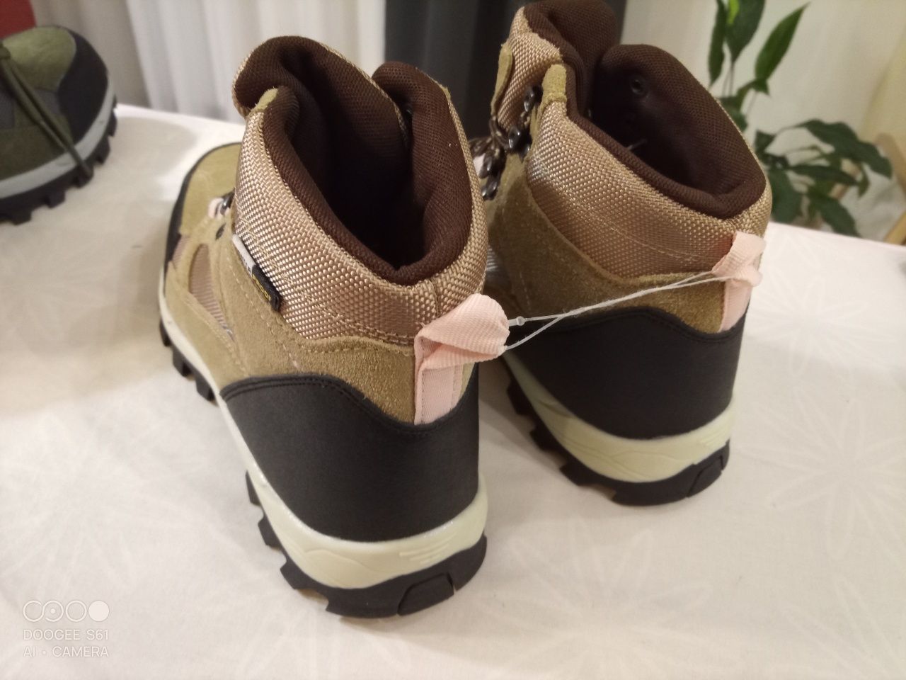 Nowe buty dla dziecka rozmiar 37