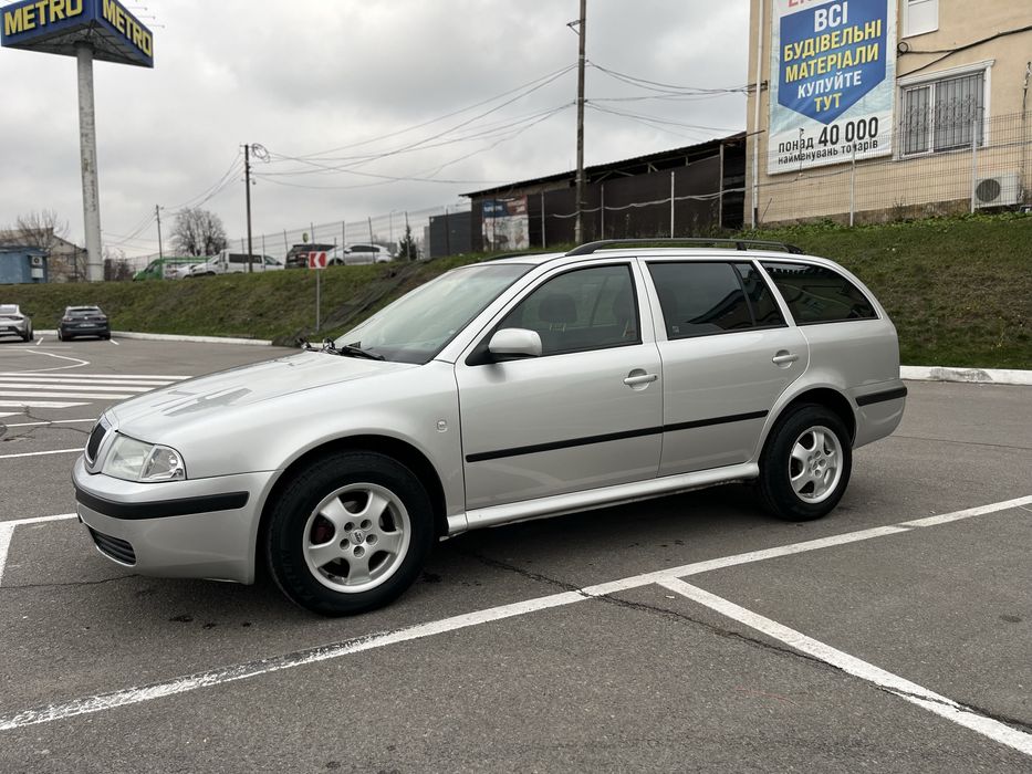 Шкода Октавія Тур 1.6МПІ