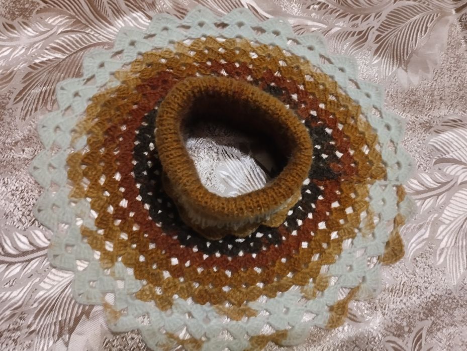 Манишка детская вязанная