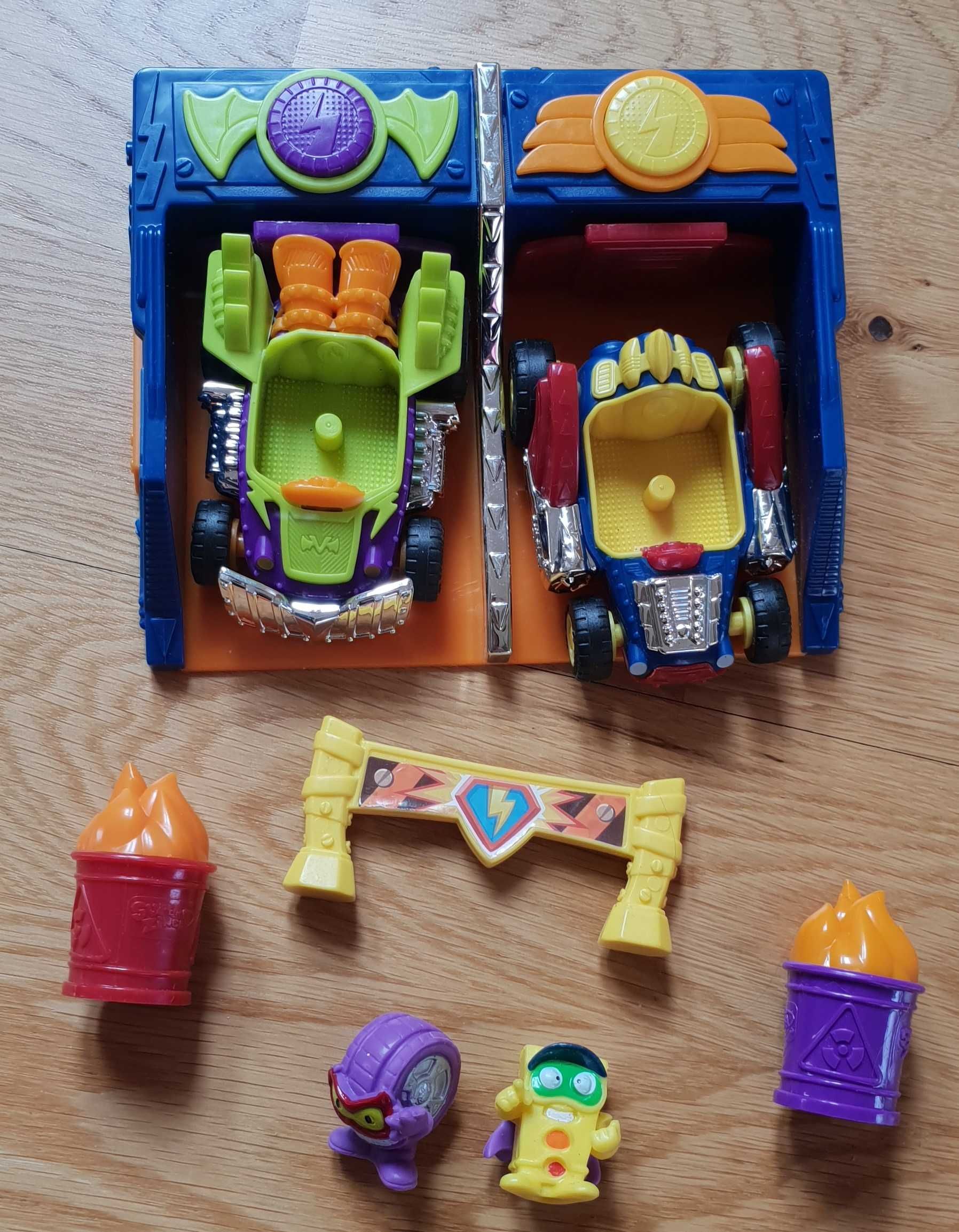 SUPER ZINGS Zestaw Wyścigowy Kaboom Race Figurki +GRATIS