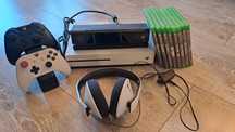 Konsola Xbox ONE S 500GB+Kinect+2 pady, headset, gry