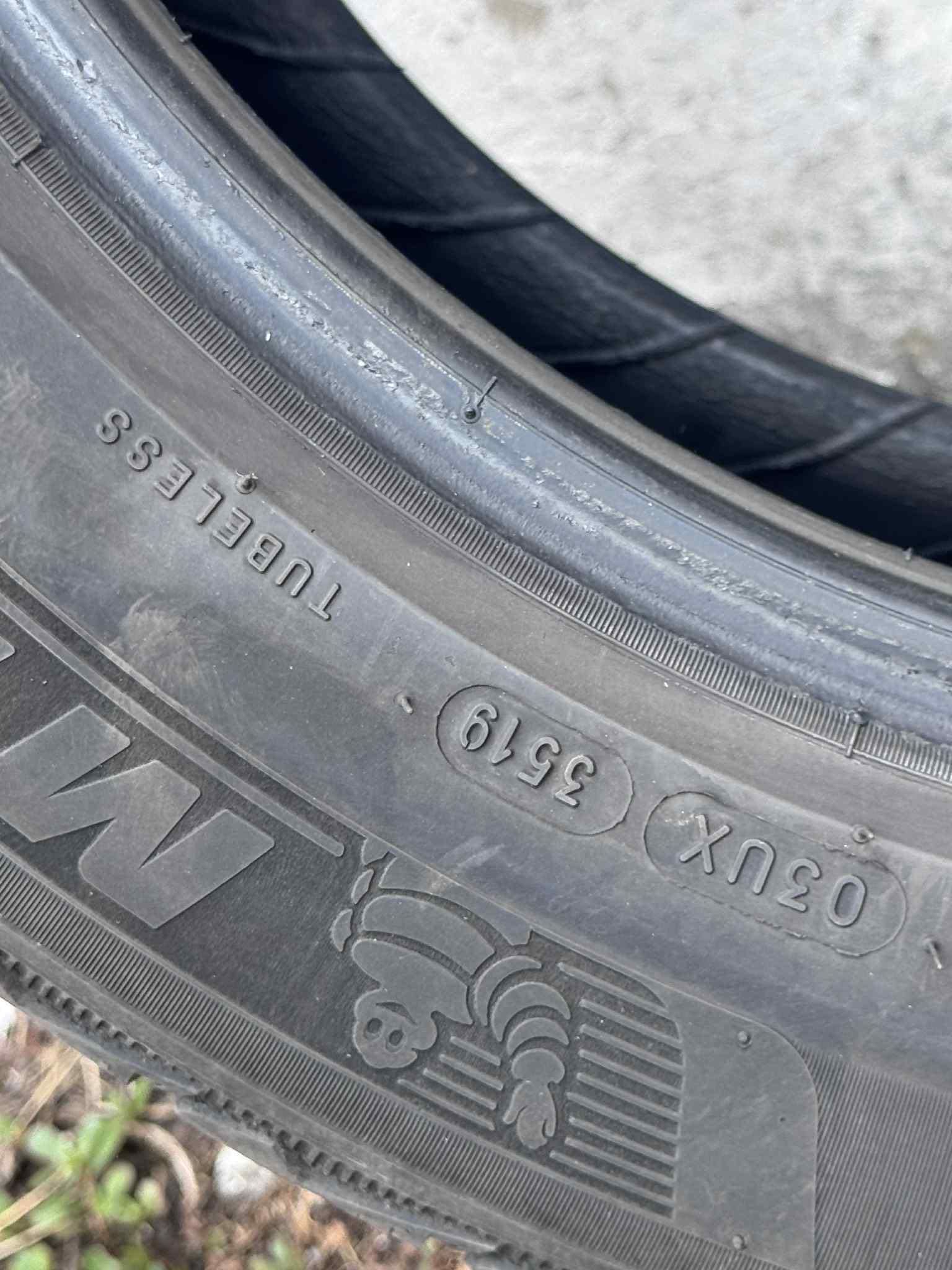 Komplet Opon Zimowych Michelin 235/55/18 Super Stan