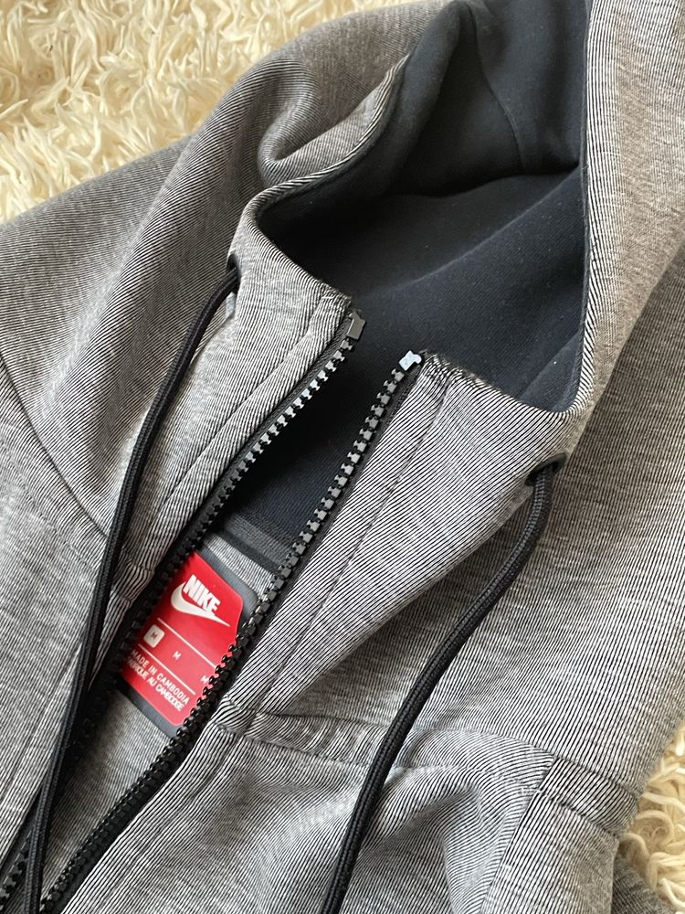 Nike tech fleece