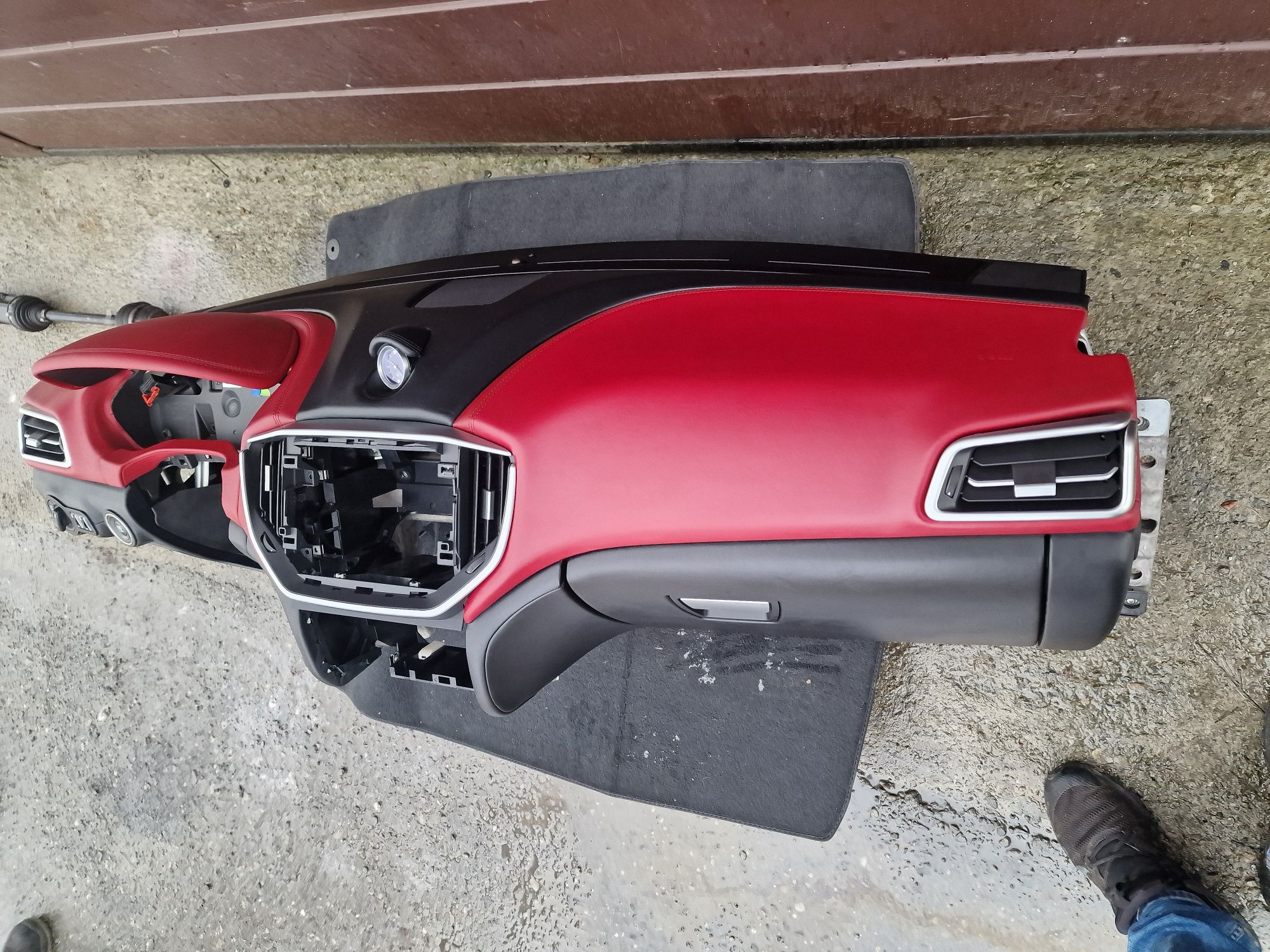 Maserati ghibli Deska konsola airbag pasy przod oryginal nie regenerow