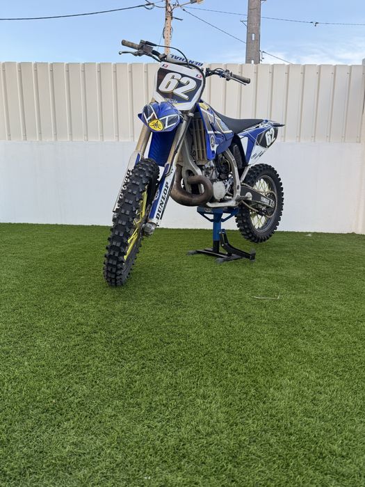 Vendo yz250 2T Matriculada 2006